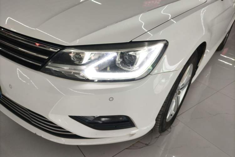 Used Volkswagen Lamando 2018 230TSI DSG Fashion Edition Left Front Headlight