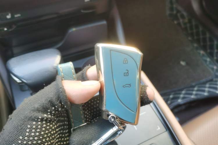 Used Lexus ES 2018 300h Premier Edition China VI Standard
