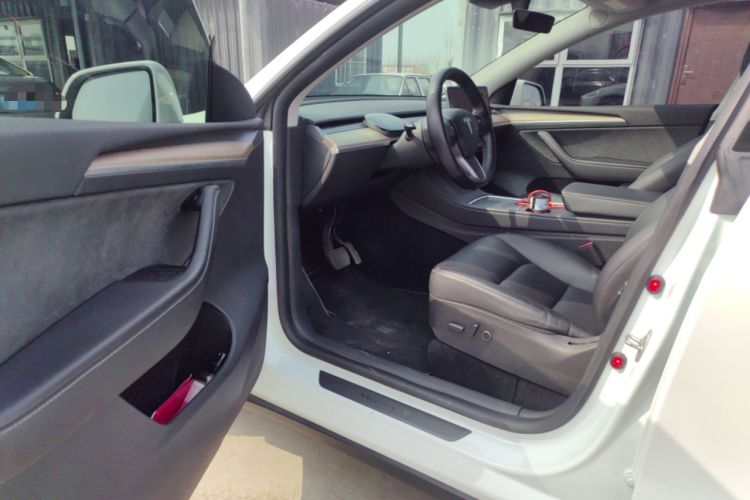 Used Tesla Model Y 2021 Standard Range Rear-Wheel Drive Version