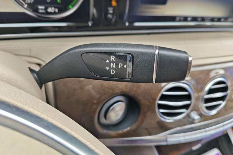 Used Mercedes-Benz S-Class 2014 S 400 L HYBRID Gear Lever