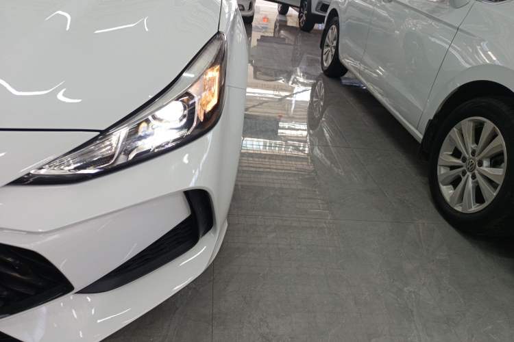 Used MG 5 2021 180 DVVT CVT Youthful Style Edition
