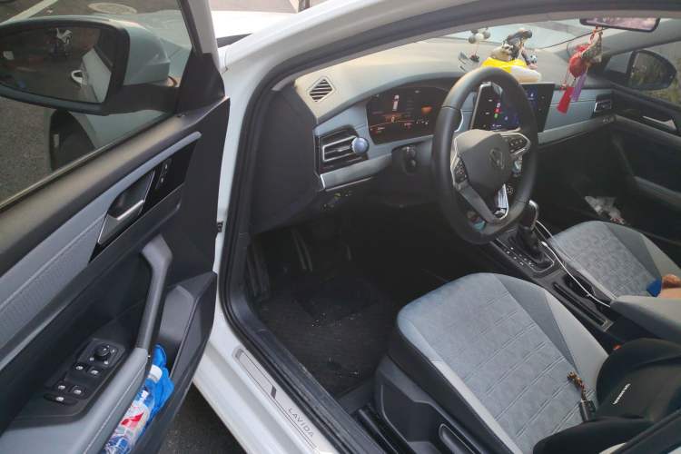 Used Volkswagen Lavida 2023 1.5L Automatic Full-Comfort Edition
