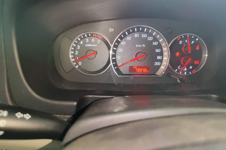 Used CHANGAN Alsvin V3 2015 1.4L Manual Meiruan Model China V Standard
