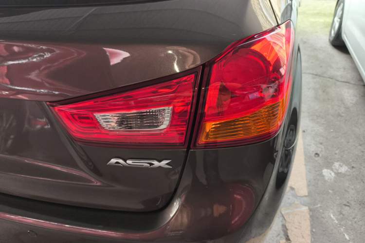 Used Mitsubishi ASX 2016 2.0L CVT Two-Wheel Drive Excellence Edition