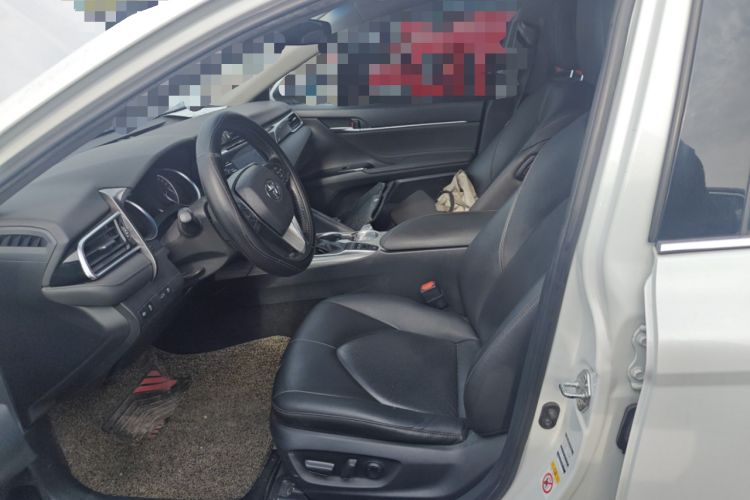 Used Toyota Camry 2018 Dual-Engine 2.5 HG Luxury Edition Left Front Seat