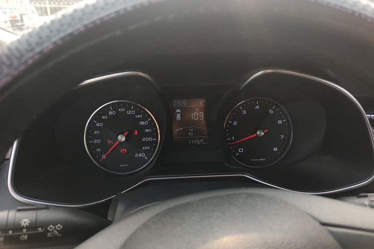 Used MG 6 2017 20T Manual Luxury Smart Connect Version China V Standard
