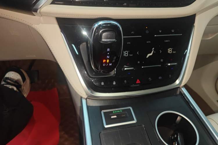 Used Buick GL8 2021 Avenir Aivia 7-Seater Luxury Edition
