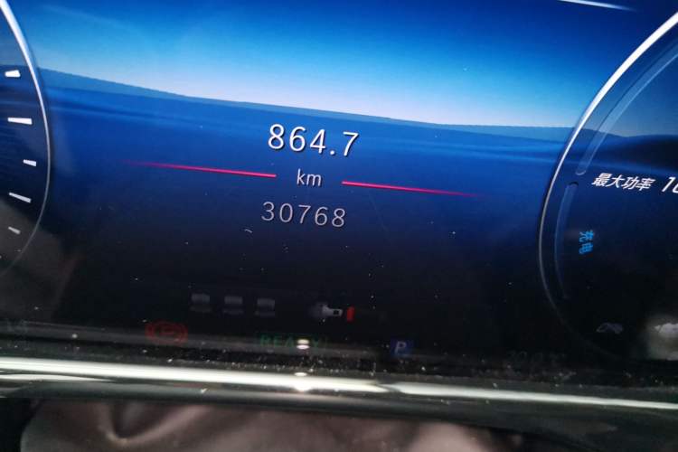 Used Mercedes-Benz E-Class New Energy 2024 E 350 e L Plug-in Hybrid Sedan Odometer Close Up