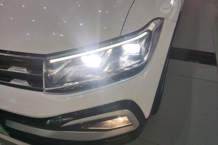 Used Volkswagen T-Cross 2020 280TSI DSG Comfort Edition Left Front Headlight