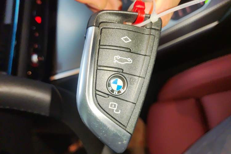 Used BMW i3 2025 eDrive 40 L Midnight Edition
