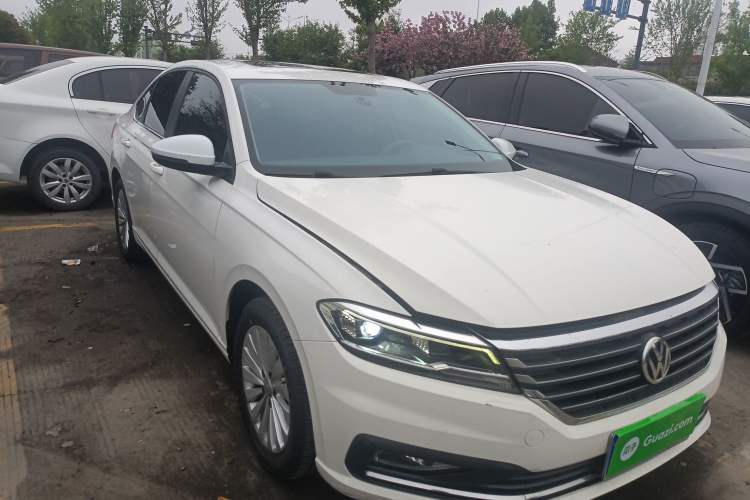 Used Volkswagen Lavida 2019 1.5L Automatic Comfort Edition China VI Standard Front Right 45 Deg