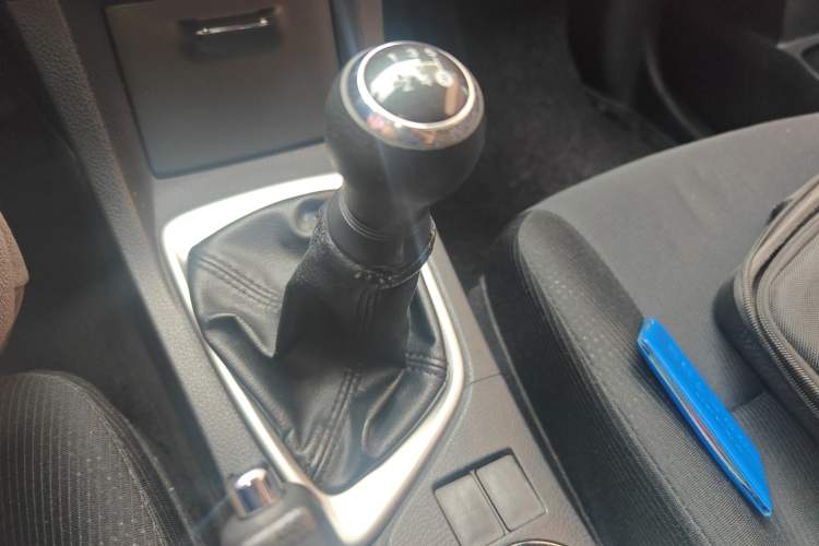 Used Toyota Corolla 2017 1.6L Manual GL