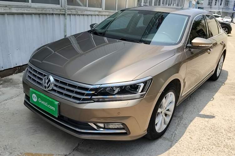 Used Volkswagen Passat 2017 330TSI DSG Prestige Edition Guazi used car, China used car export, Used car for sale, Used  cars, Cheapest cars for sale