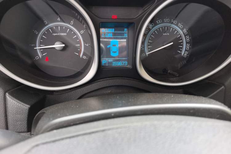 Used GAC Trumpchi GS5 2014 2.0L Automatic Two-Wheel Drive Deluxe Edition Odometer Close Up