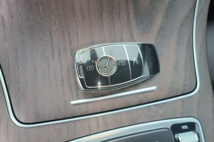 Used Mercedes-Benz GLC 2022 Second Facelift GLC 260 L 4MATIC Luxury Edition
