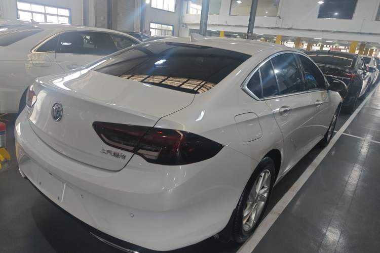 Used Buick Regal 2023 552T Smart Enjoyment Version Rear Right 45 Deg