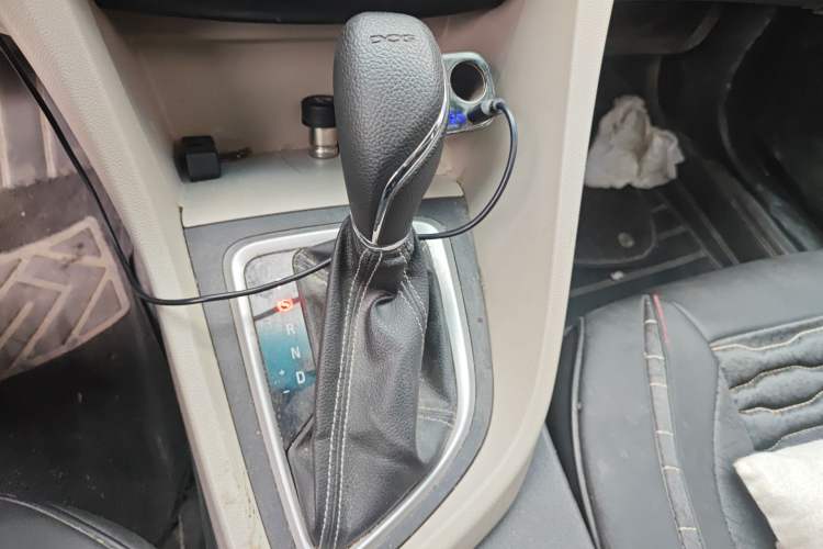 Used Buick GT 2018 15T Dual-Clutch Elite Model China V Standard Gear Lever