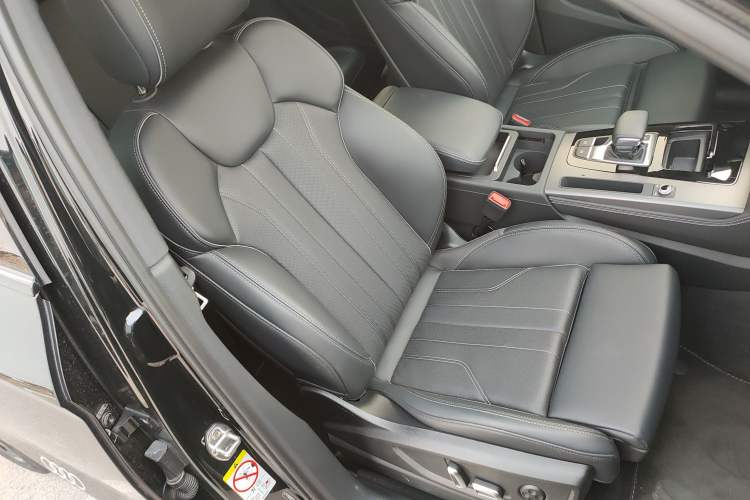 Used Audi Q5L 2025 quattro 45th Anniversary Edition 45 TFSI Luxury Dynamic Model