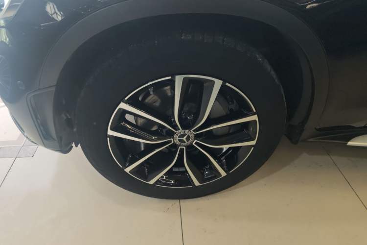 Used Mercedes-Benz GLC 2021 GLC 300 L 4MATIC Dynamic Model
