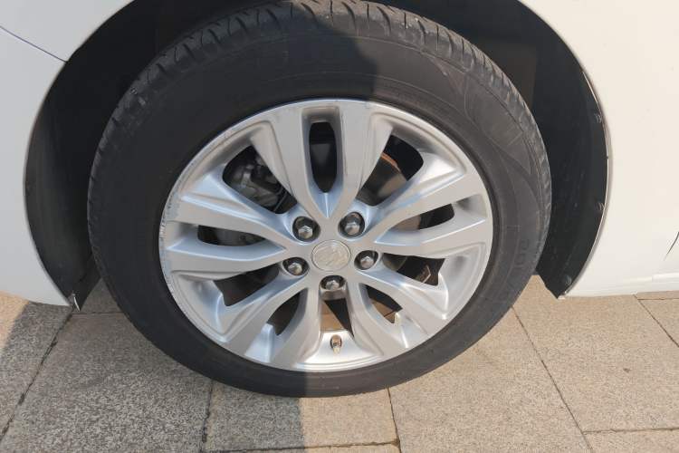 Used Buick GT 2019 15T Dual-Clutch Connected Elite Model China VI