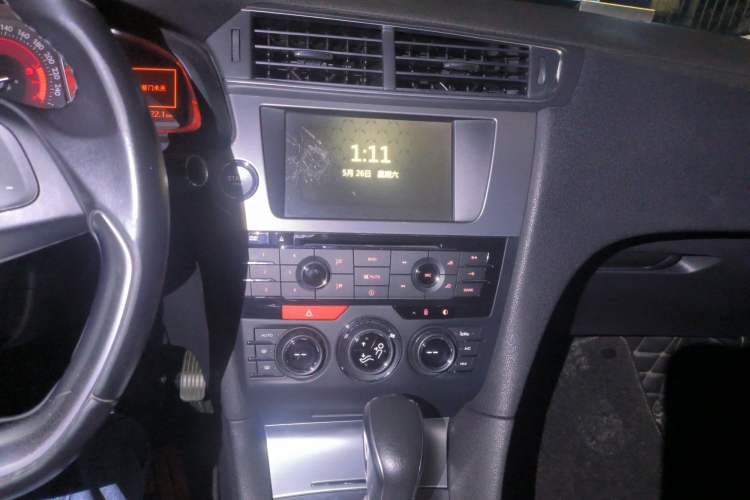 Used DS 5LS 2014 1.6T Luxury Edition THP160