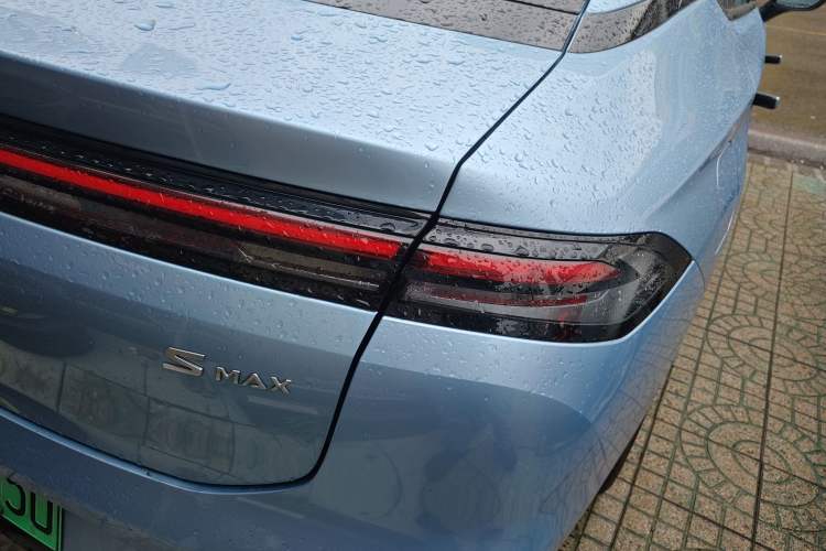 Used AION S Plus 2023 80 Tech Edition Ternary Lithium Right Rear Taillight