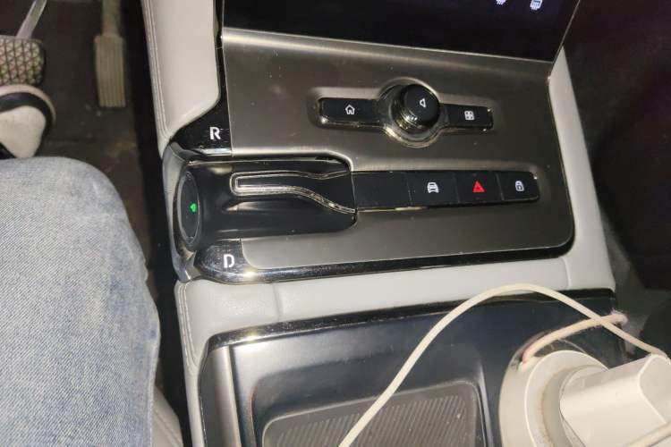 Used Nio ES6 2020 600 km Sport Edition Gear Lever