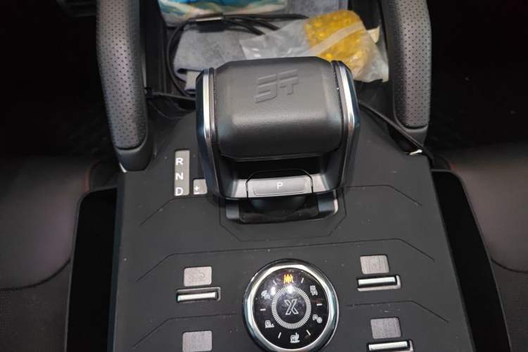 Used JETOUR Traveler 2023 2.0T All-Wheel-Drive Crosser Gear Lever