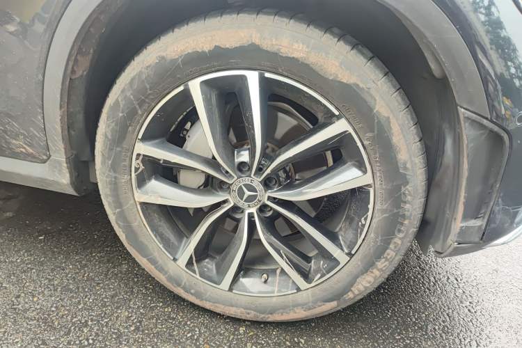 Used Mercedes-Benz GLC 2020 Facelift GLC 260 L 4MATIC Luxury Edition Right Front Wheel Hub