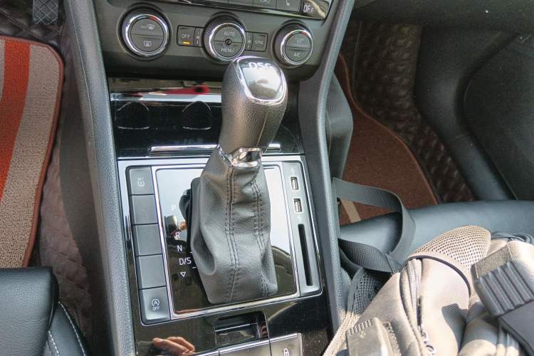 Used Skoda Superb 2018 TSI330 DSG Comfort Edition China VI Standard