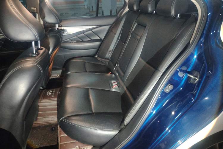 Used Infiniti Q50L 2018 2.0T Enjoyment Version China V Standard Left Rear Seat