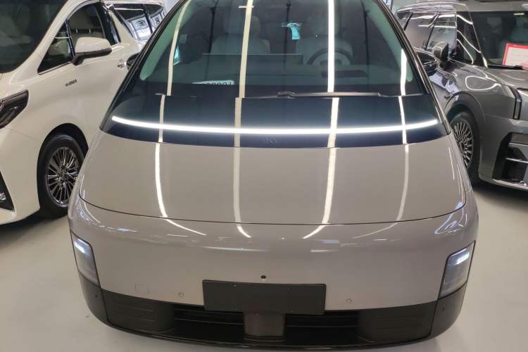 Used Li Auto MEGA 2024 Ultra Model Front