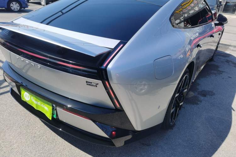 Used XPeng P7 2025 Model—750 All-Wheel-Drive High-Performance Ultra