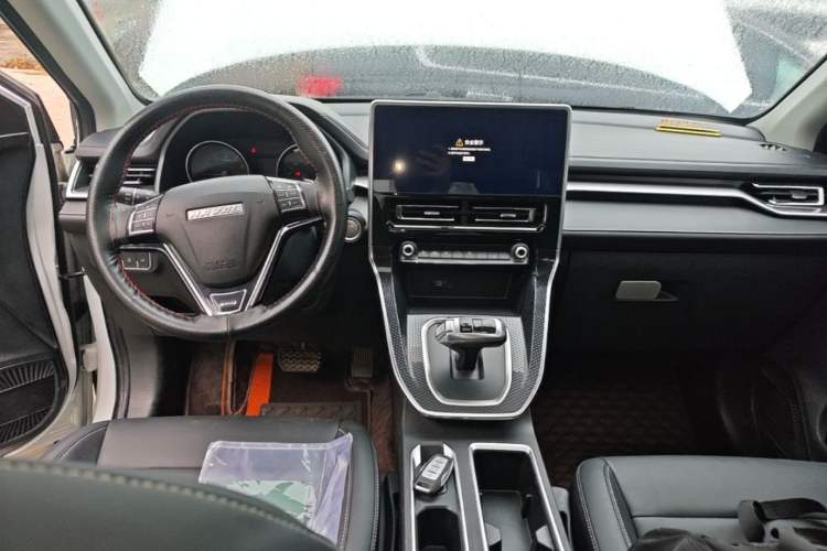 Used Haval M6 2021 PLUS 1.5T DCT Luxury Smart Connectivity Model
