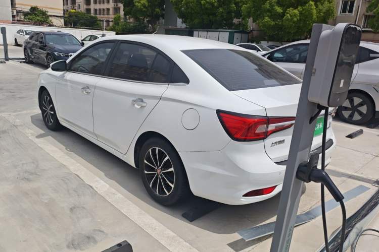 Used Roewe i5 2020 1.5L Manual 4G Connect Leehao Flagship Edition