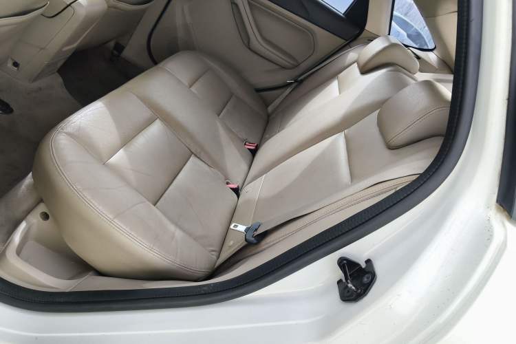 Used Ford Focus 2013 Hatchback Classic 1.8L Manual Fashion Edition Left Rear Seat