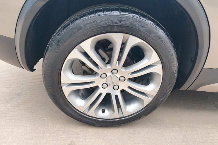 Used Lynk & Co 01 2019 2.0T Two-Wheel-Drive Pro Version China VI Standard
