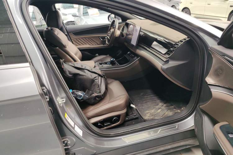 Used BYD Han 2023 DM-i Champion Edition 121KM Prestige Model