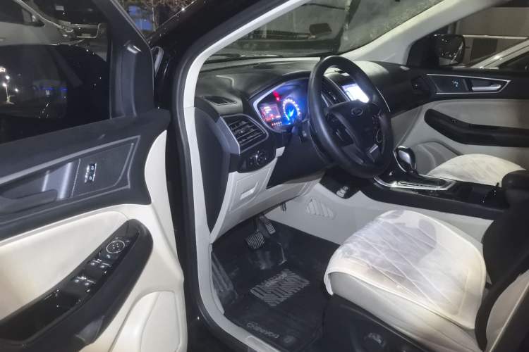 Used Ford Edge 2018 EcoBoost 245 Two-Wheel-Drive Titanium 5-Seater China V Standard
