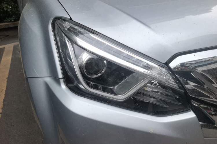 Used Isuzu mu-X 2020 1.9T Diesel Automatic 4x4 Jingyue Edition 5 Seats China VI Standard
