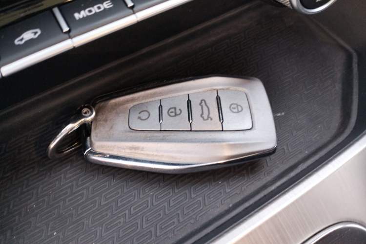 Used Geely Auto Coolray 2019 260T DCT Knight China VI Standard
