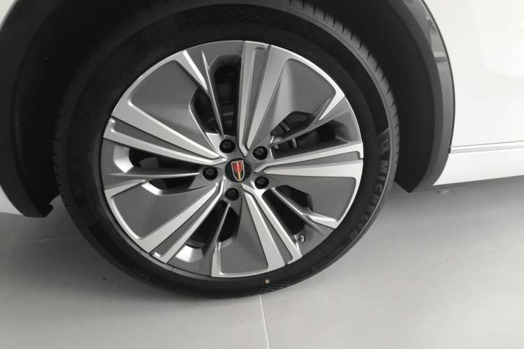 Used Hongqi E-HS9 2022 660 km Range Flagway Edition Six Seats