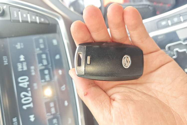 Used Land X7 2015 2.0T Panoramic Prestige Edition