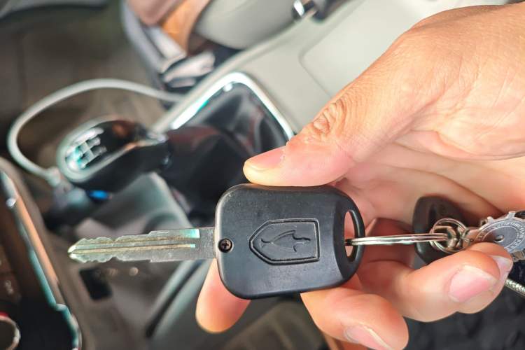 Used Jinbei New Hiace X30L 2019 1.5L Van Business Edition China VI SWC15M Vehicle Key