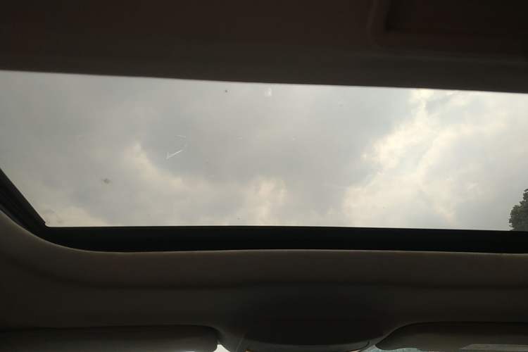 Used Ford Mondeo 2013 2.0L GTDi 200 Luxury Model Headliner