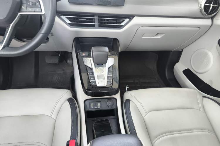 Used BYD Yuan Pro 2021 401 km Deluxe Version Gear Lever