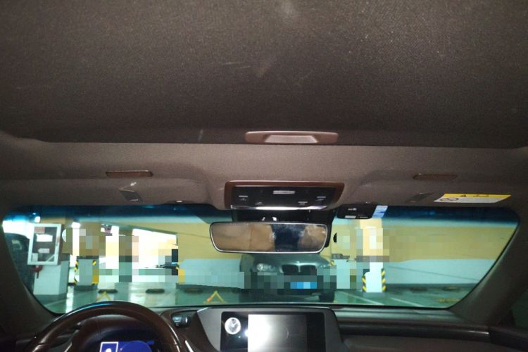 Used Lexus ES 2018 300h Premier Edition China VI Standard