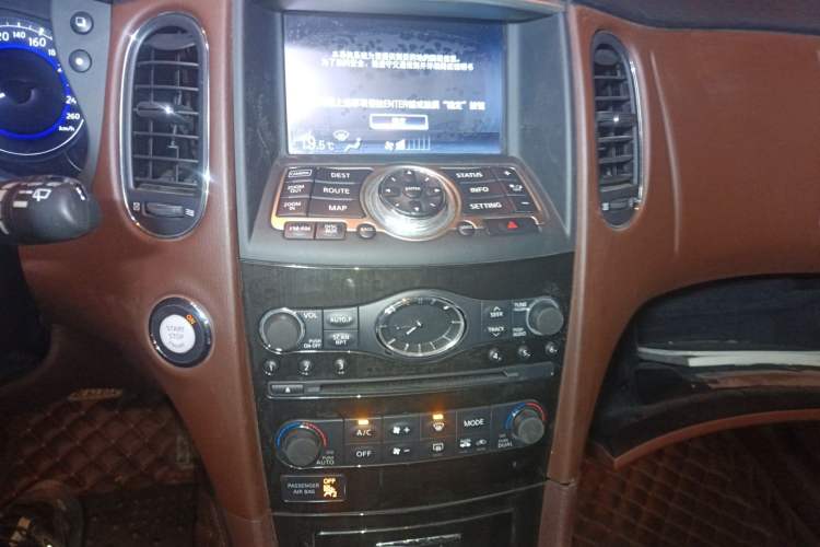 Used Infiniti QX50 2015 2.5L Luxury Edition