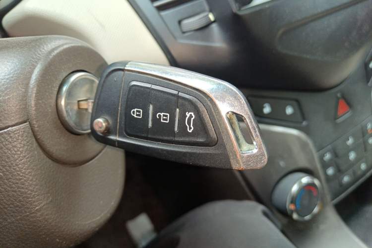 Used Chevrolet Cruze 2015 1.5L Classic SE AT Vehicle Key