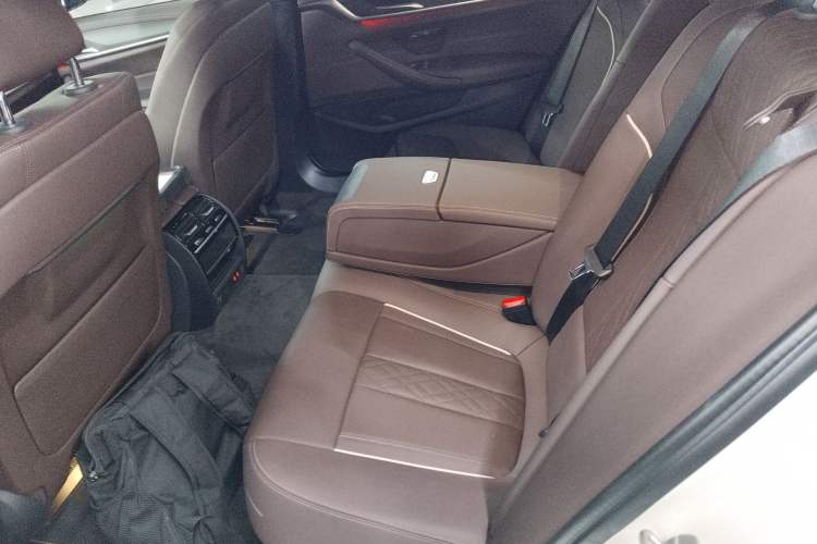 Used BMW 5 Series 2022 Second Facelift 530Li Leading Edition M Sport Package
